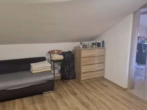 2-bedroom Apartment In Rovanjska, Croatia (7.085 M²)