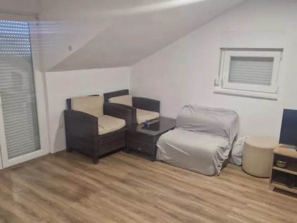 2-bedroom Apartment In Rovanjska, Croatia (7.085 M²)