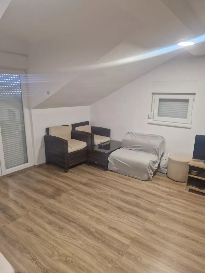 2-bedroom Apartment In Rovanjska, Croatia (7.085 M²)