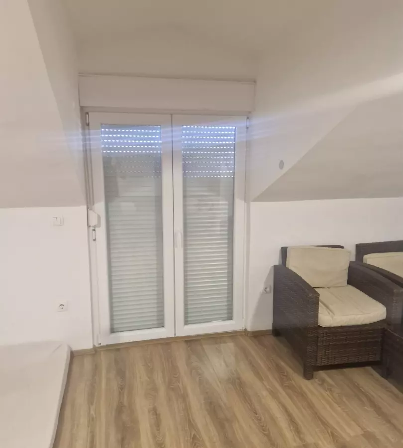 2-bedroom Apartment In Rovanjska, Croatia (7.085 M²)