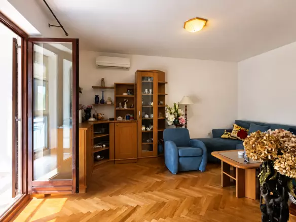 2-bedroom Apartment In Lovran, Croatia (62 M²)
