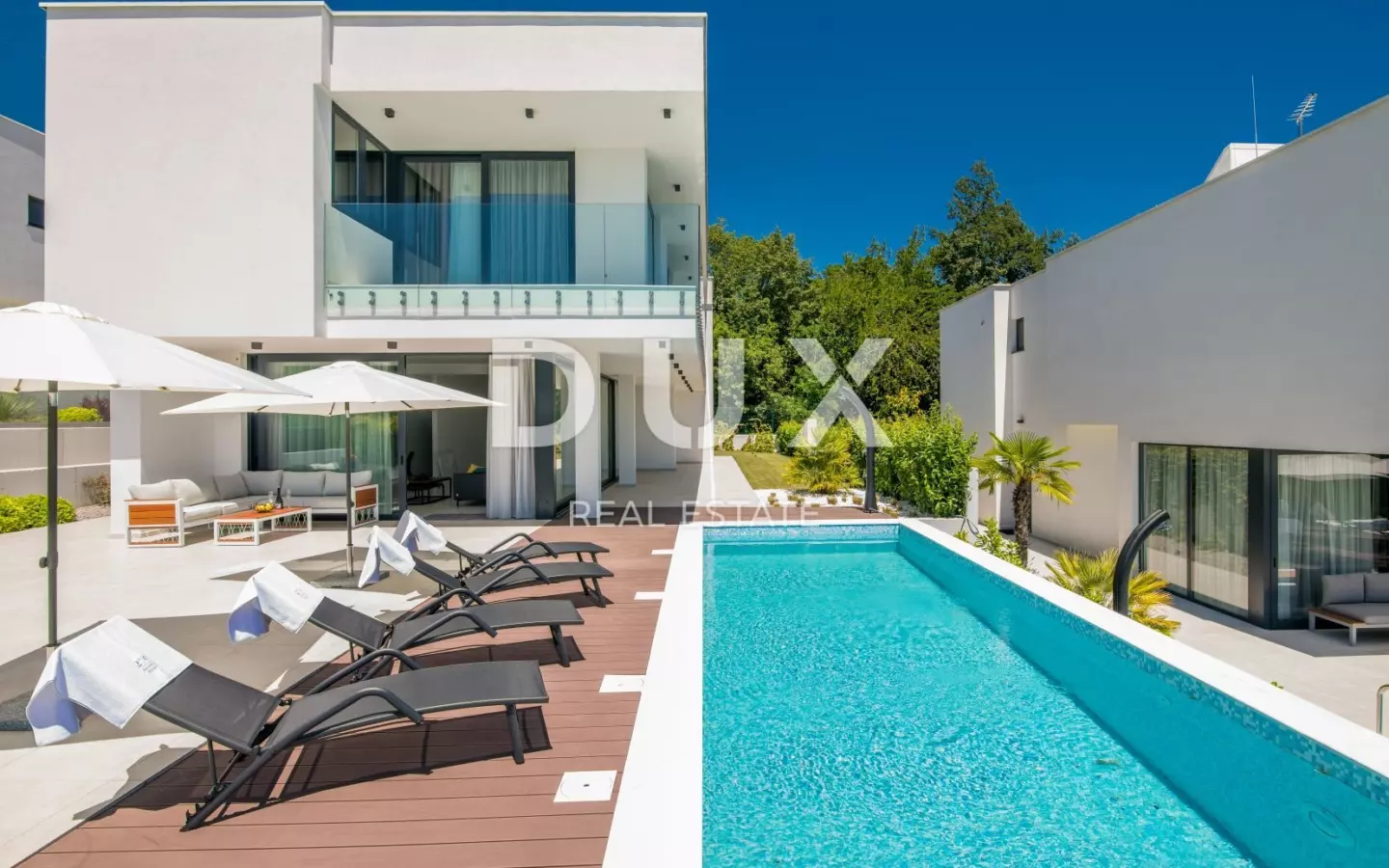 5-bedroom Villa In Veprinac, Croatia (309 M²)