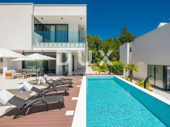 5-bedroom Villa In Veprinac, Croatia (309 M²)