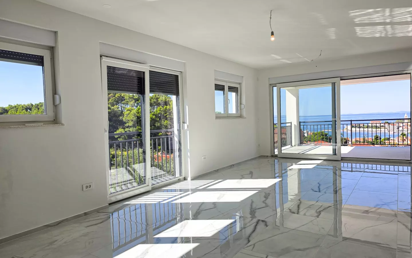 3-bedroom Apartment In Banjol, Croatia (123 M²)