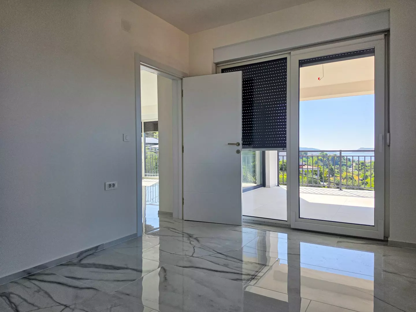 3-bedroom Apartment In Banjol, Croatia (123 M²)