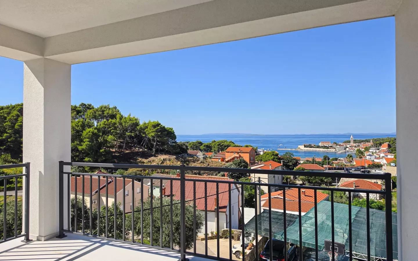3-bedroom Apartment In Banjol, Croatia (123 M²)
