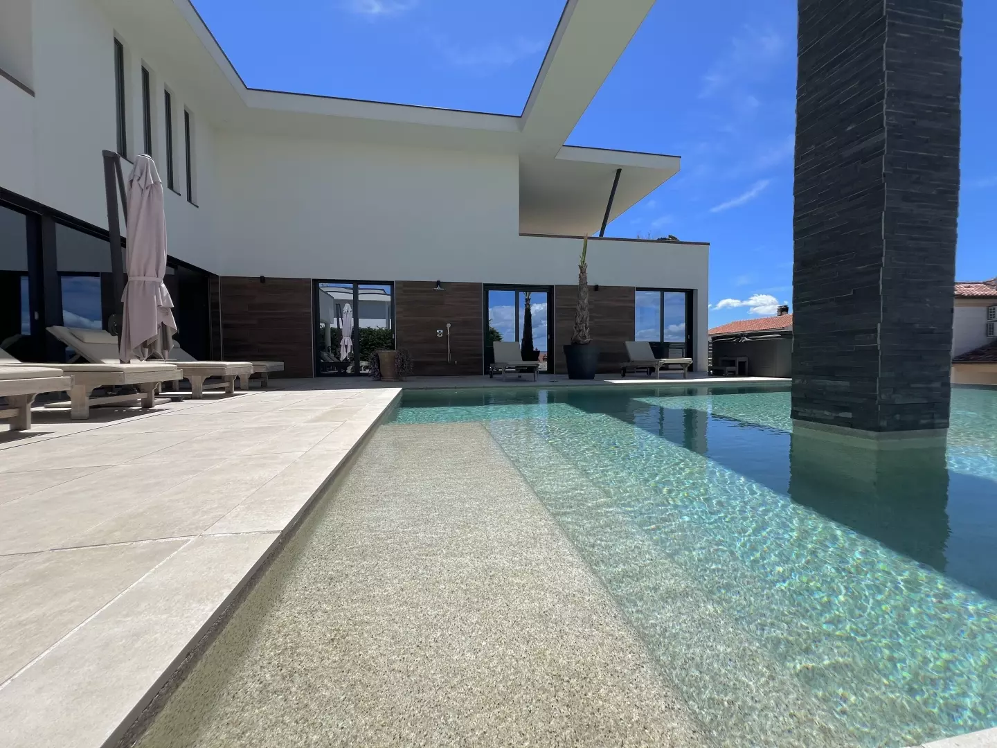 original_1787854806_img_1552-d4615a 5-bedroom Villa In Linardići, Croatia (370 M²)