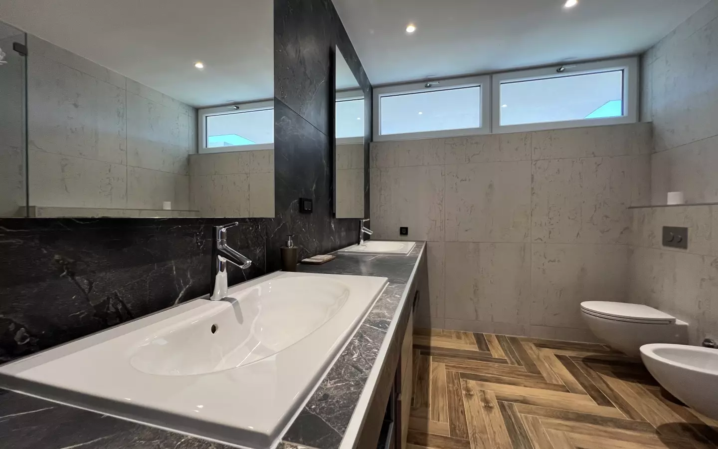 5-bedroom Villa In Linardići, Croatia (370 M²)