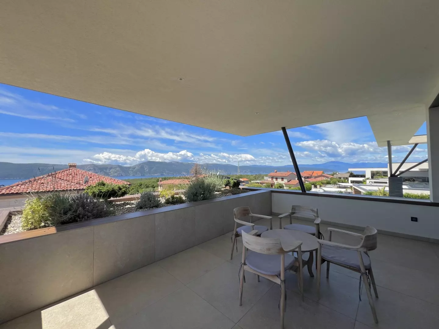 5-bedroom Villa In Linardići, Croatia (370 M²)