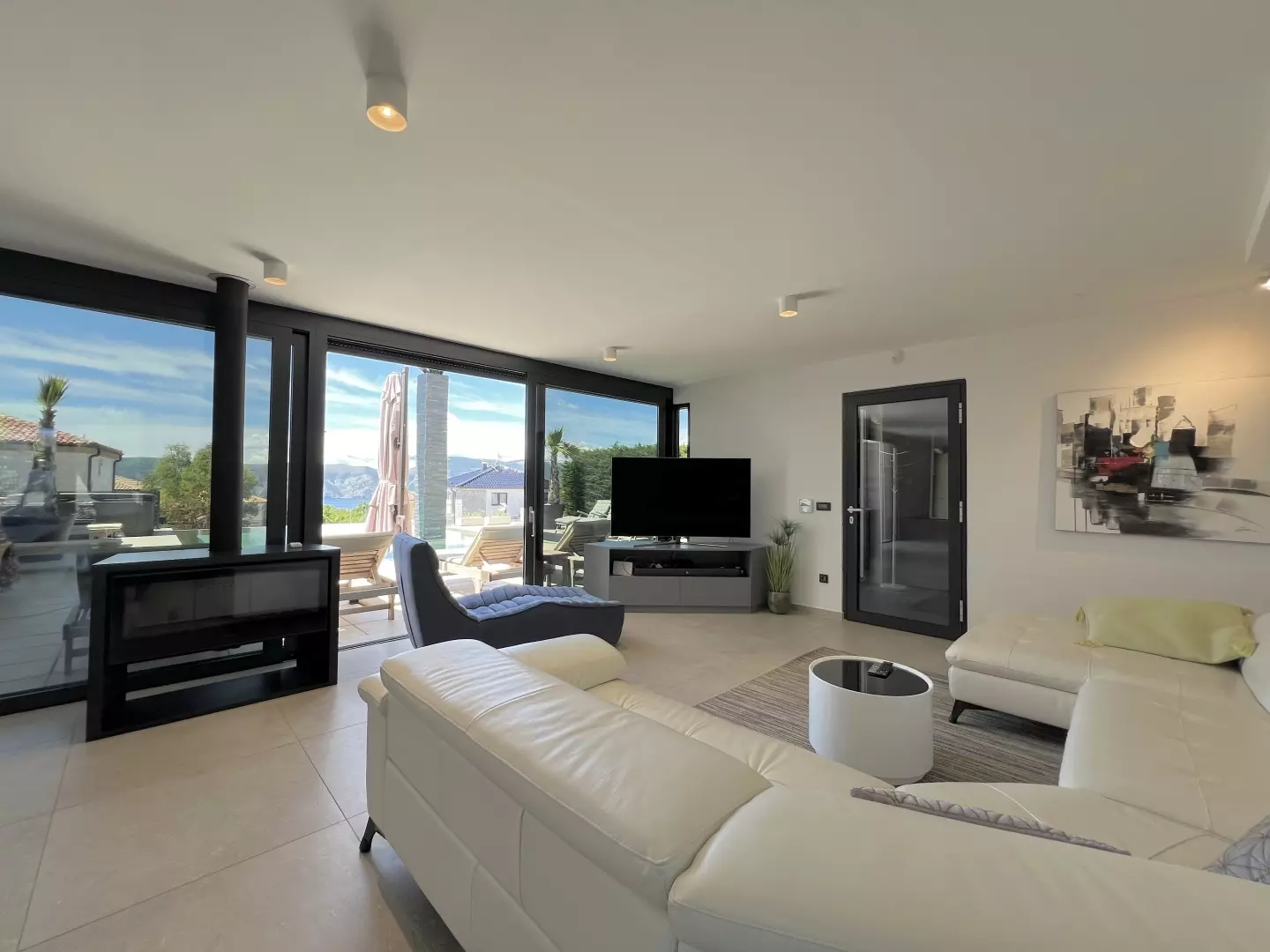 5-bedroom Villa In Linardići, Croatia (370 M²)