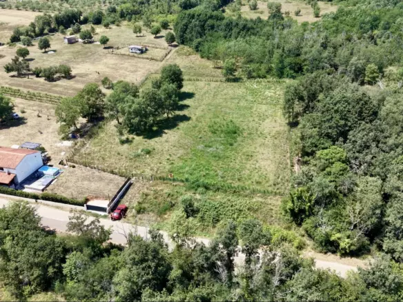 Land In Brtonigla, Croatia (4.973 M²)