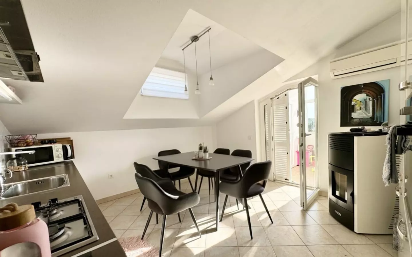 3-bedroom Apartment In Putini, Croatia (74 M²)