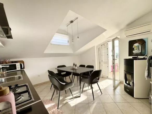 3-bedroom Apartment In Putini, Croatia (74 M²)