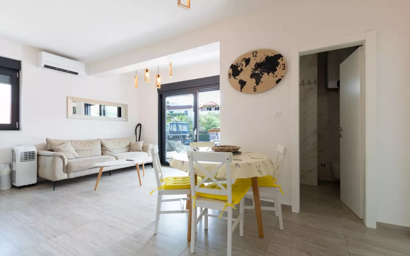 2-bedroom Apartment In Murter, Croatia (5.562 M²)