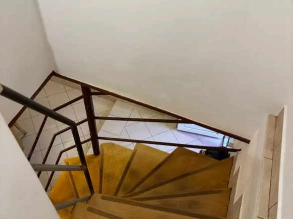 3-bedroom Apartment In Kaštanjer, Croatia (714 M²)