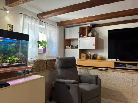 3-bedroom Apartment In Kaštanjer, Croatia (714 M²)