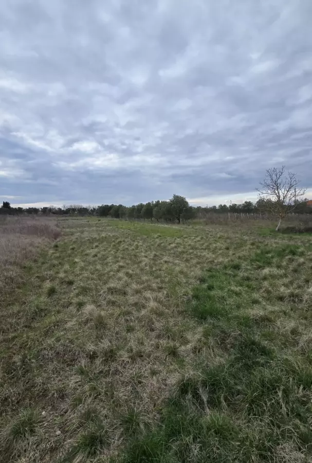 Land In Zemunik Donji, Croatia (2.547 M²)