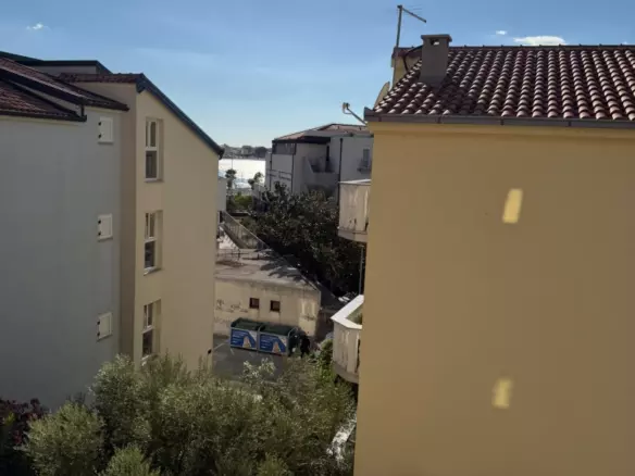 2-bedroom Apartment In Strožanac, Croatia (5.999 M²)