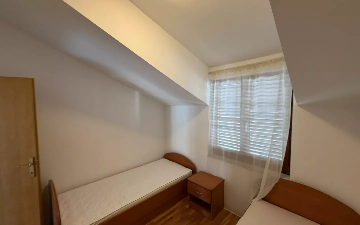 2-bedroom Apartment In Strožanac, Croatia (5.999 M²)