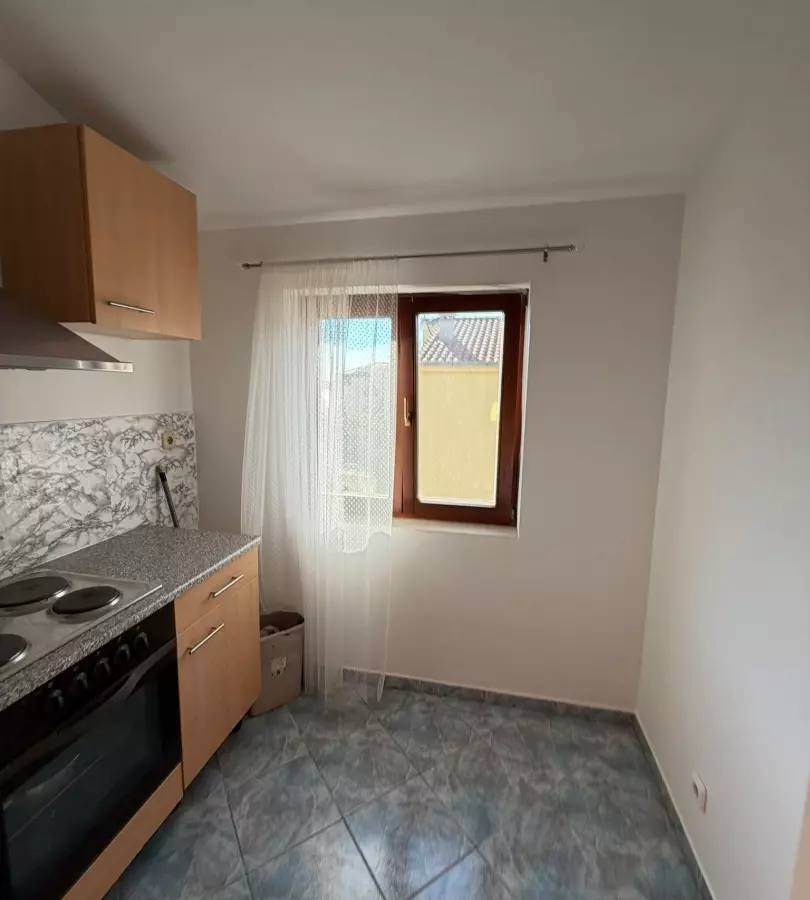 2-bedroom Apartment In Strožanac, Croatia (5.999 M²)