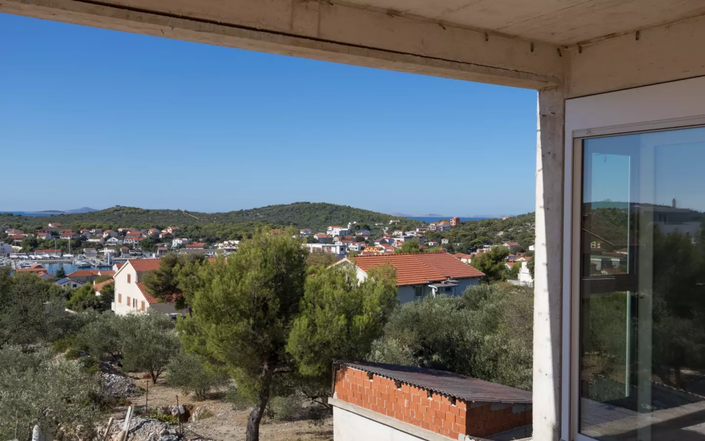 3-bedroom Apartment In Jezera, Croatia (16.135 M²)