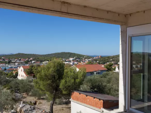 3-bedroom Apartment In Jezera, Croatia (16.135 M²)