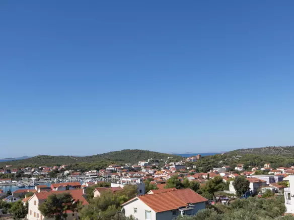 3-bedroom Apartment In Jezera, Croatia (12.153 M²)