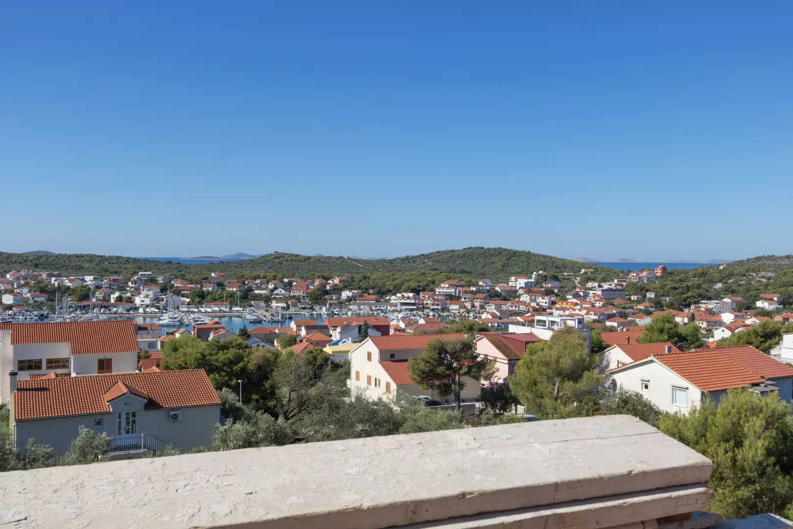 3-bedroom Apartment In Jezera, Croatia (10.941 M²)