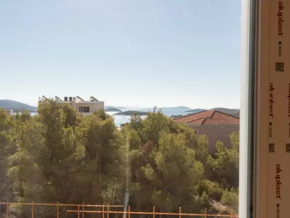 3-bedroom Apartment In Jezera, Croatia (10.941 M²)