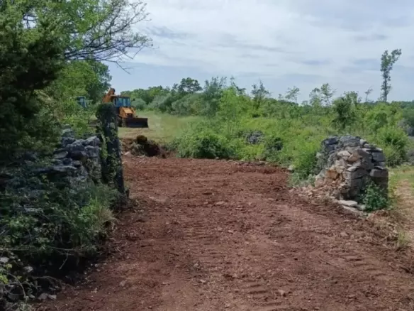 Land In Rakalj, Croatia (3.382 M²)