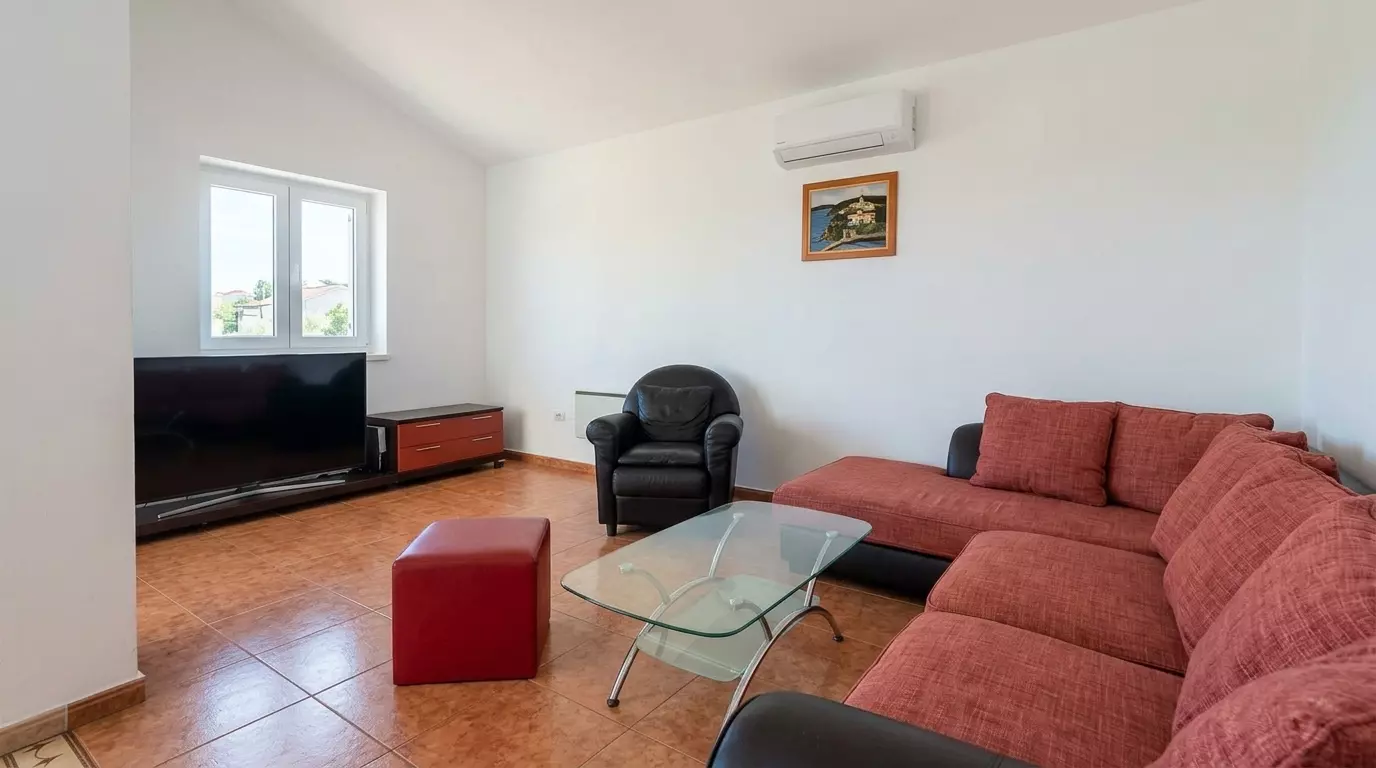 2-bedroom Apartment In Novigrad, Croatia (78 M²)