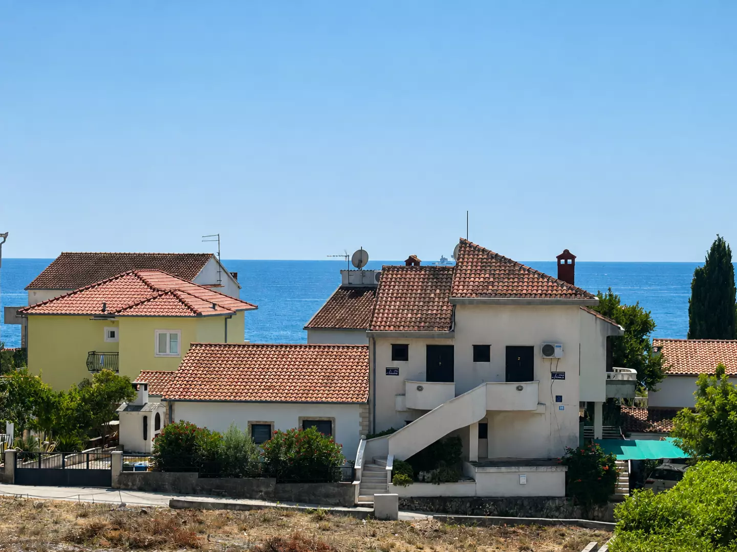 3-bedroom Apartment In Zečevo Rogozničko, Croatia (1.257 M²)