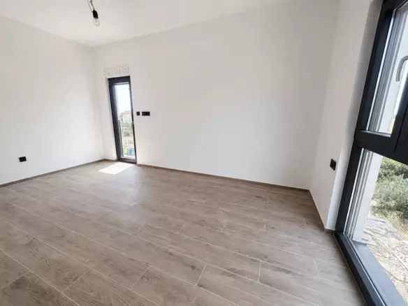 3-bedroom Apartment In Zečevo Rogozničko, Croatia (1.257 M²)