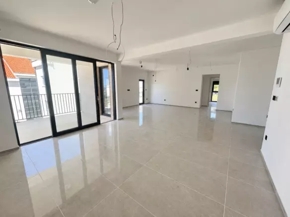 3-bedroom Apartment In Zečevo Rogozničko, Croatia (1.257 M²)