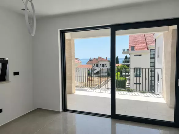 3-bedroom Apartment In Zečevo Rogozničko, Croatia (1.257 M²)