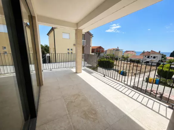 3-bedroom Apartment In Zečevo Rogozničko, Croatia (1.257 M²)