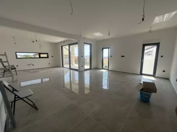 3-bedroom Apartment In Zečevo Rogozničko, Croatia (1.257 M²)