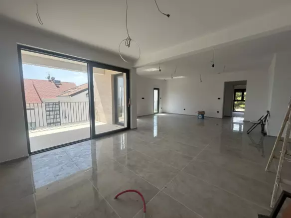 3-bedroom Apartment In Zečevo Rogozničko, Croatia (1.257 M²)