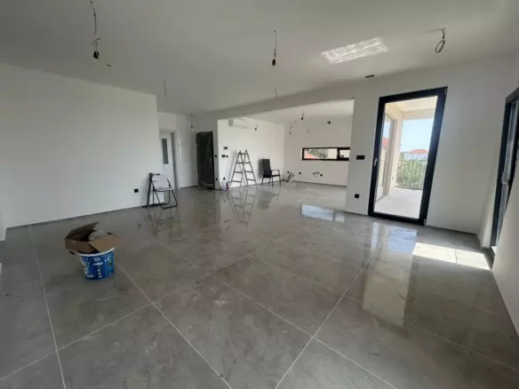3-bedroom Apartment In Zečevo Rogozničko, Croatia (1.257 M²)