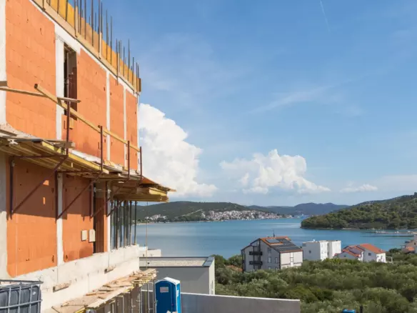 4-bedroom Villa In Betina, Croatia (282 M²)