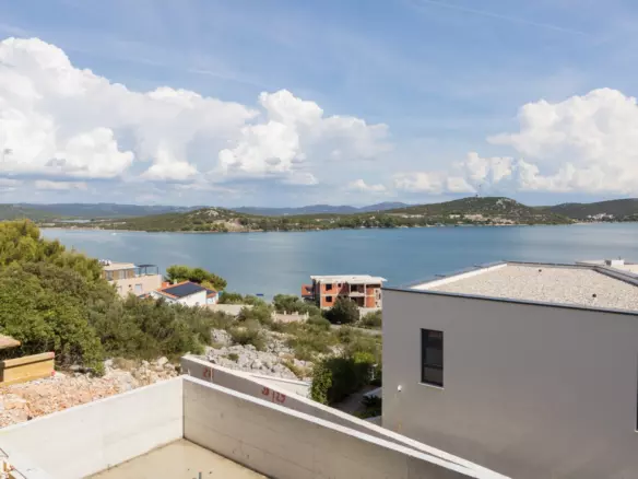 4-bedroom Villa In Betina, Croatia (282 M²)