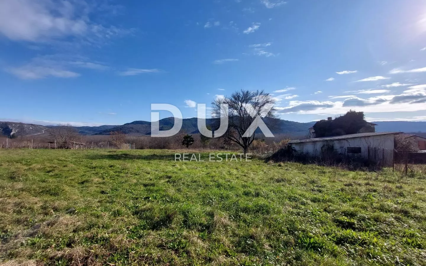Land In Oprtalj, Croatia (2.019 M²)