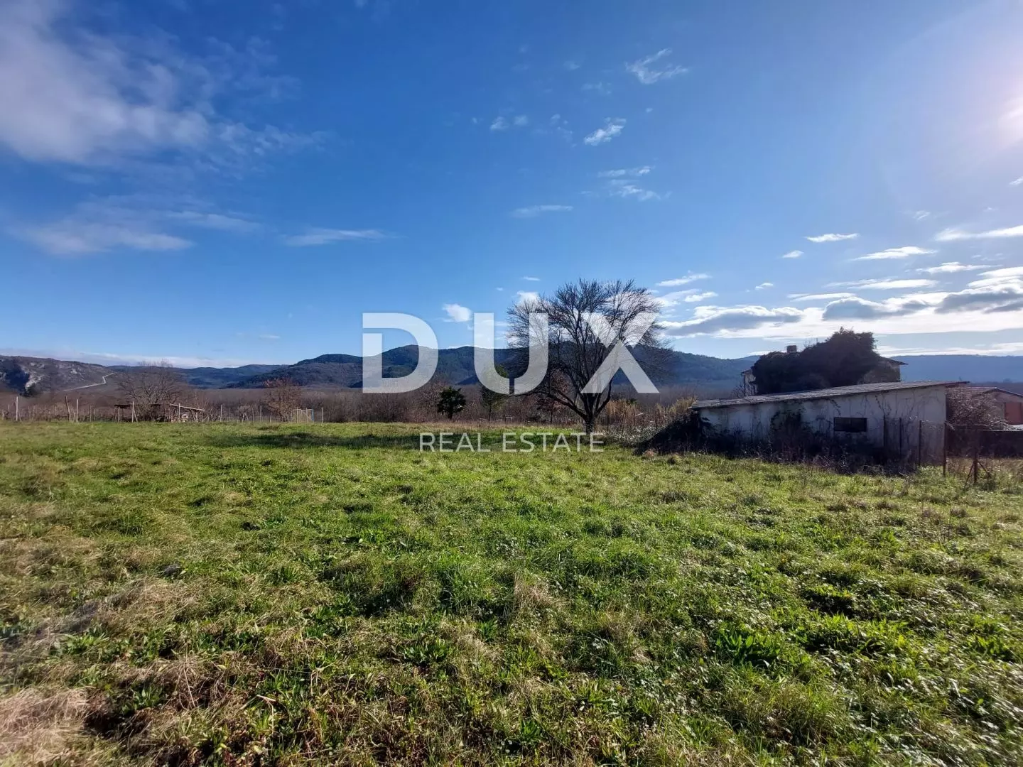 Land In Oprtalj, Croatia (2.019 M²)