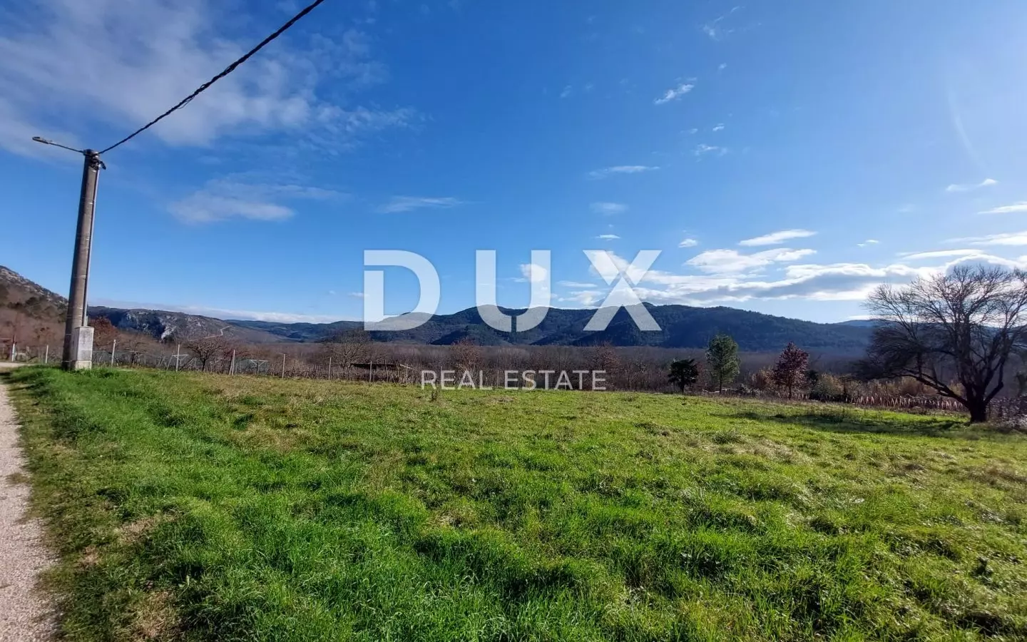 Land In Oprtalj, Croatia (2.019 M²)