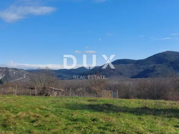 Land In Oprtalj, Croatia (2.019 M²)