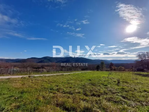 Land In Oprtalj, Croatia (2.019 M²)