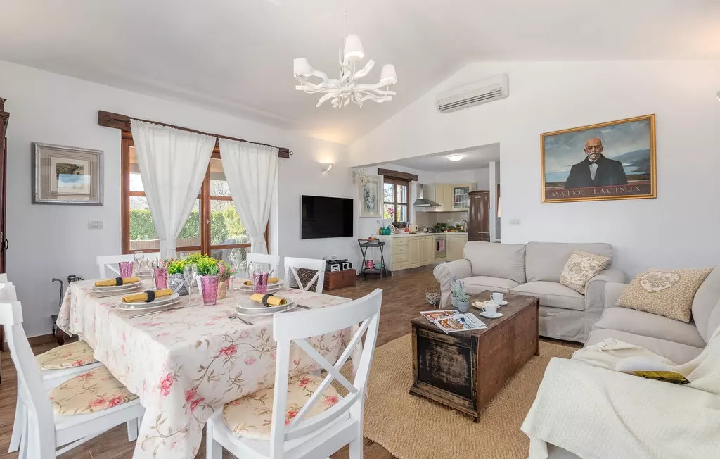 3-bedroom Detached House In Sveti Lovreč, Croatia (110 M²)