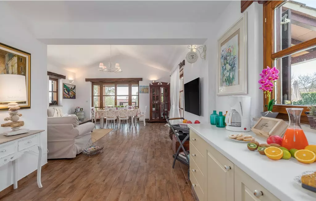 3-bedroom Detached House In Sveti Lovreč, Croatia (110 M²)