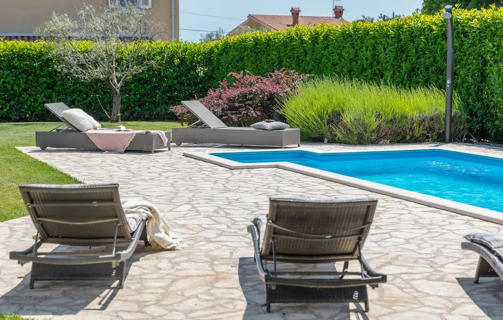 3-bedroom Detached House In Sveti Lovreč, Croatia (110 M²)
