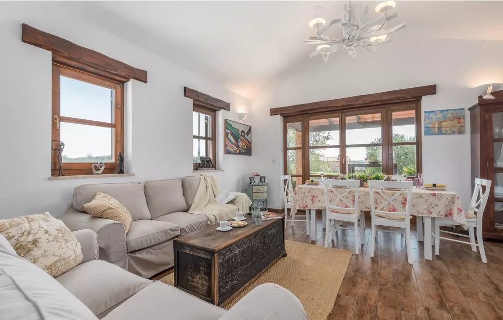 3-bedroom Detached House In Sveti Lovreč, Croatia (110 M²)